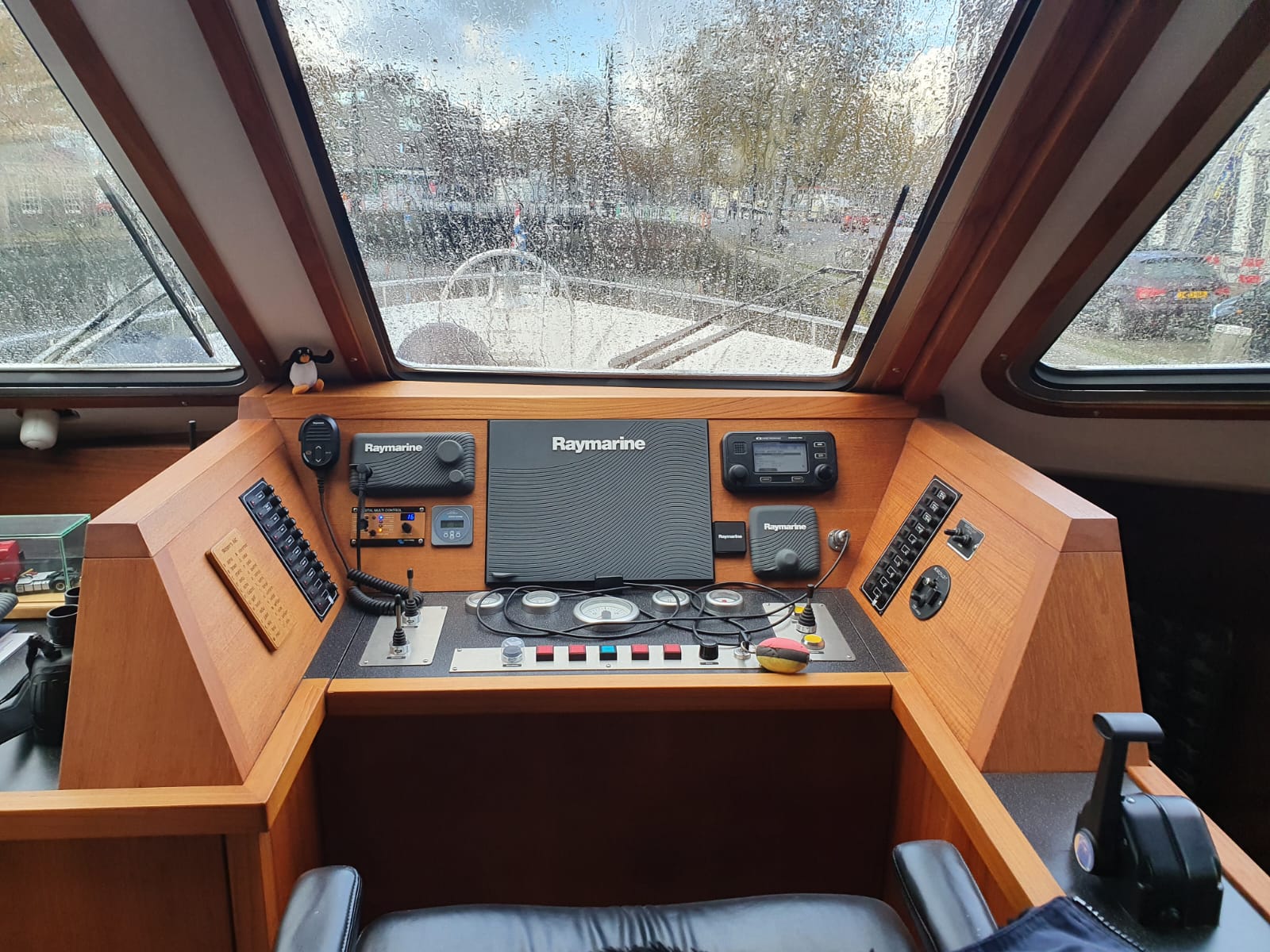 foto: 42 Jacabo 2300 (Varend woonschip)