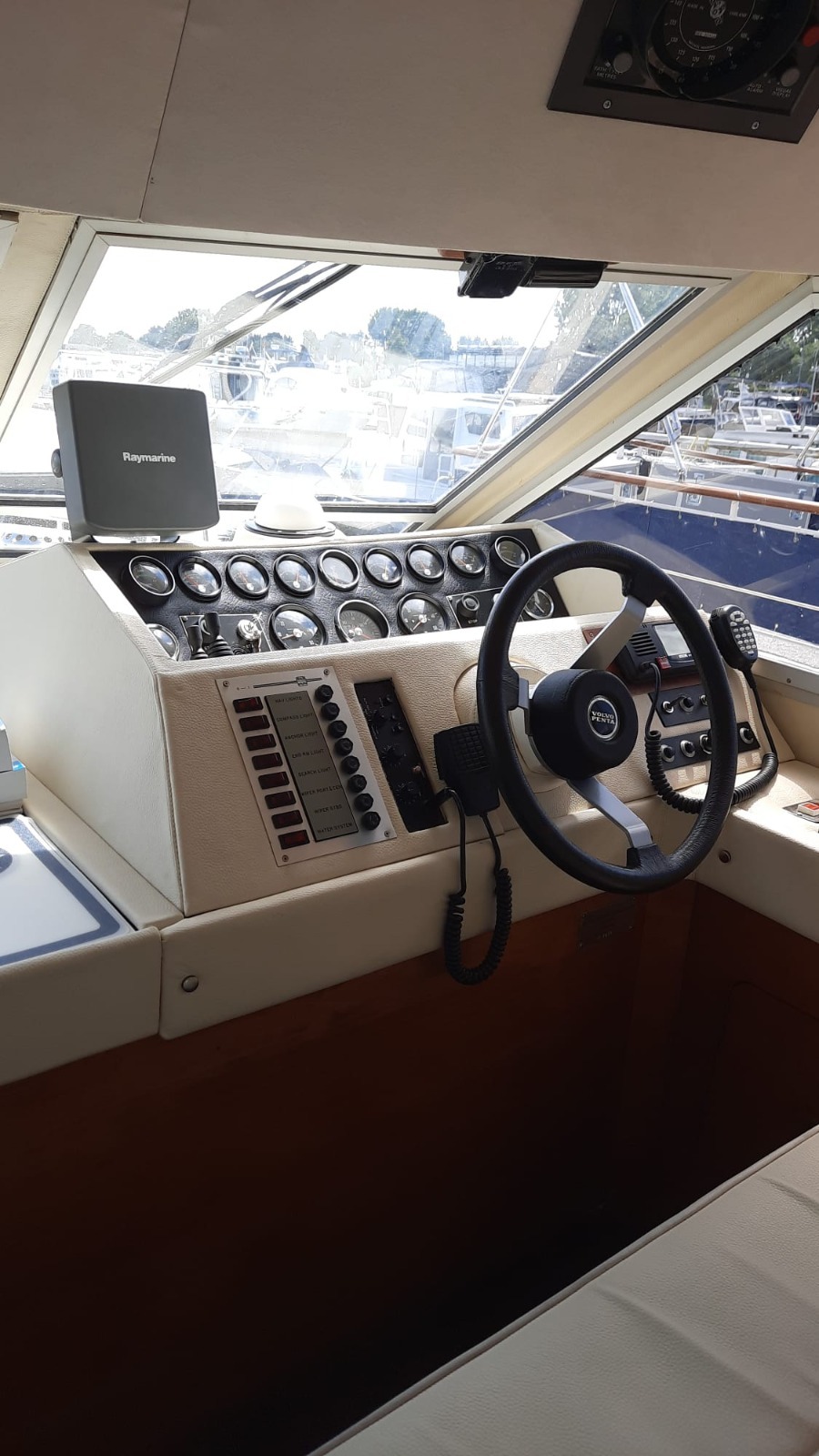 foto: 14 Princess 38 Flybridge