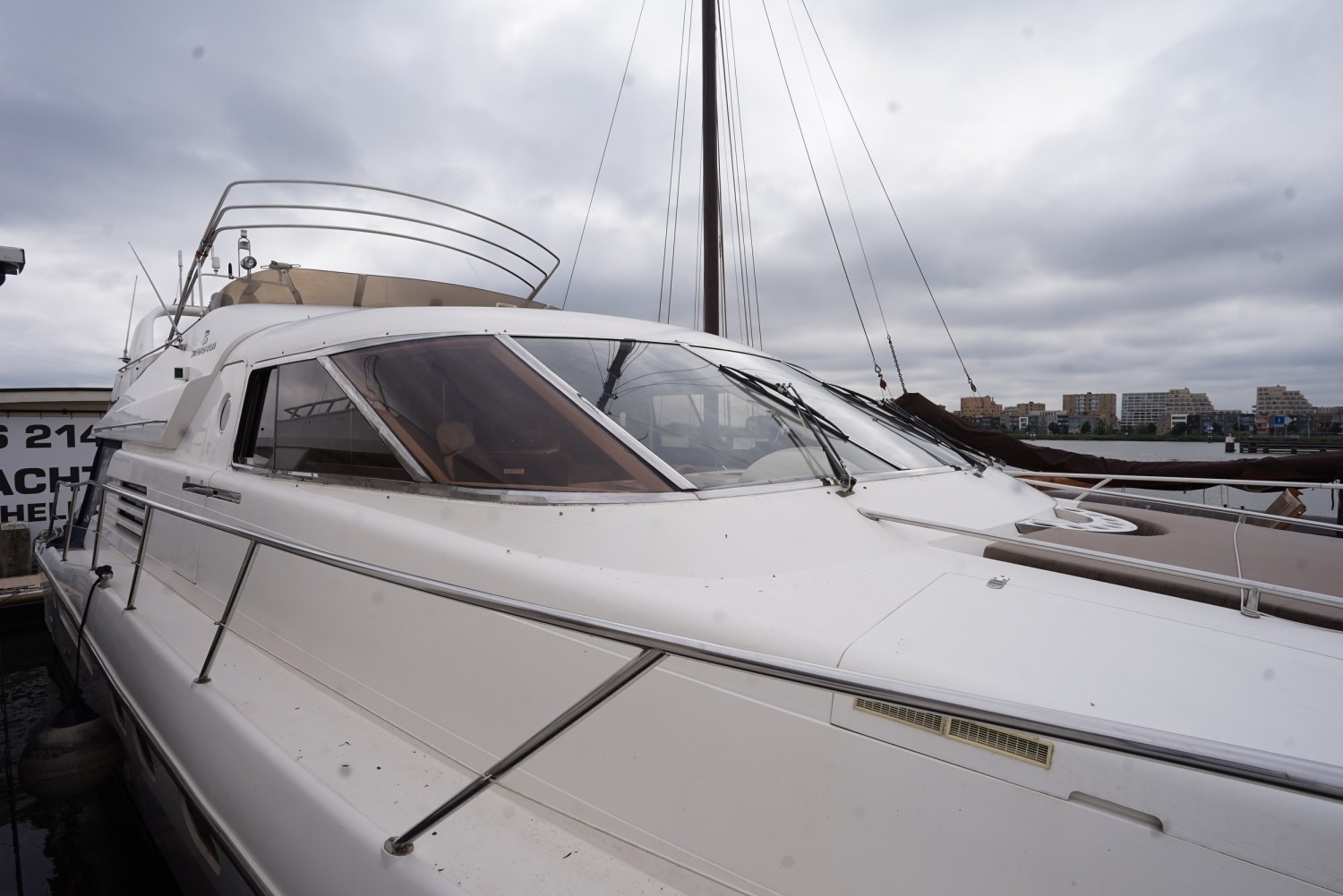 foto: 40 Fairline Squadron 62