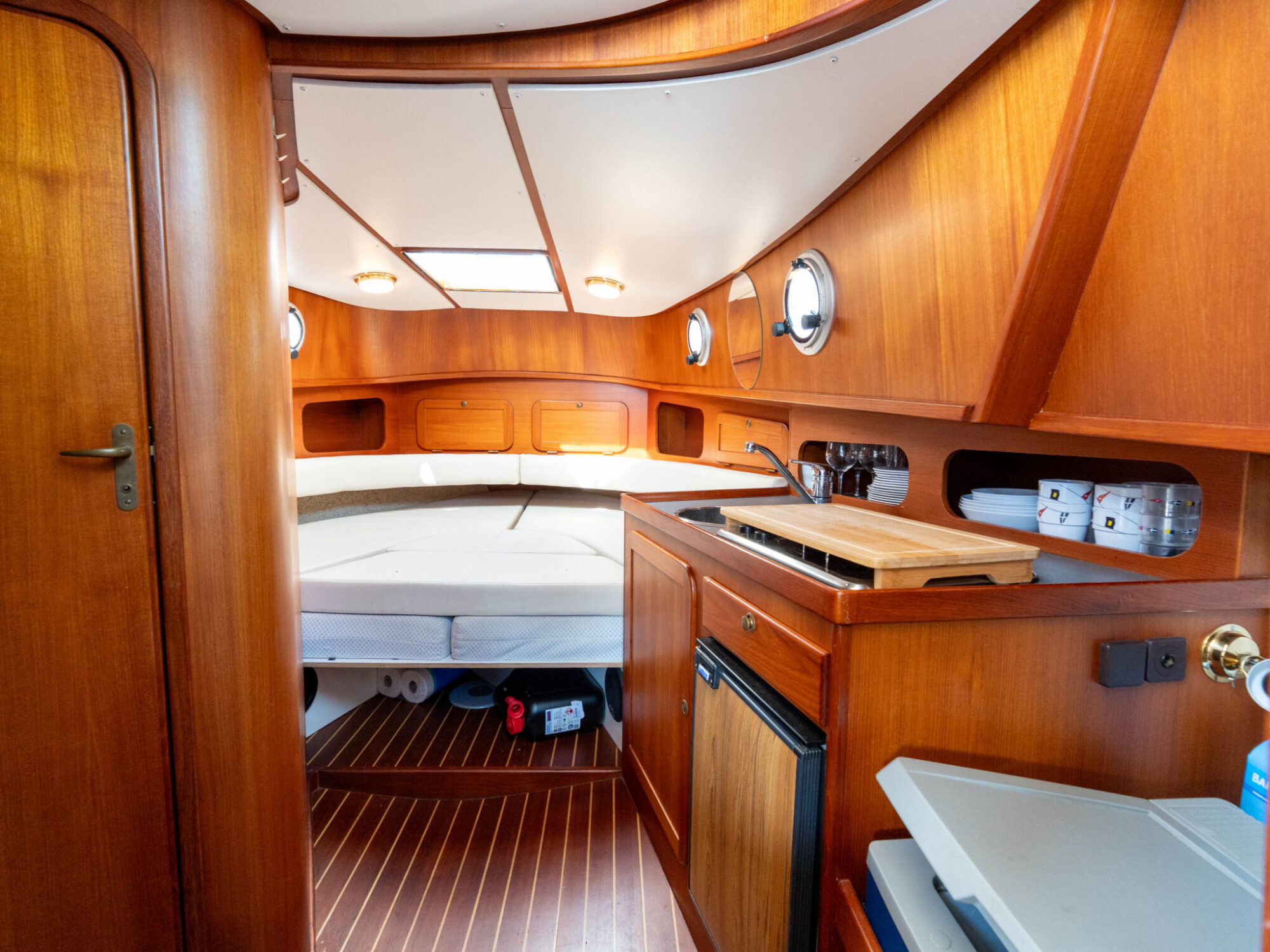 foto: 32 Makma Makma 900 Cabin