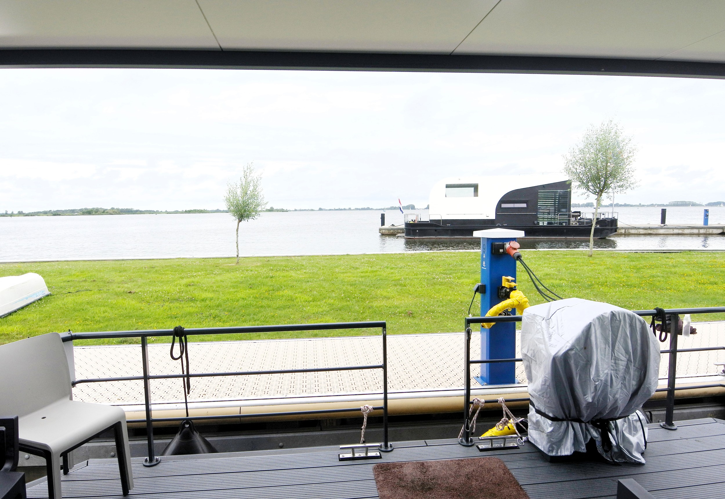 foto: 57 Castalia Met Koopligplaats 1460 X 500 Special Houseboat