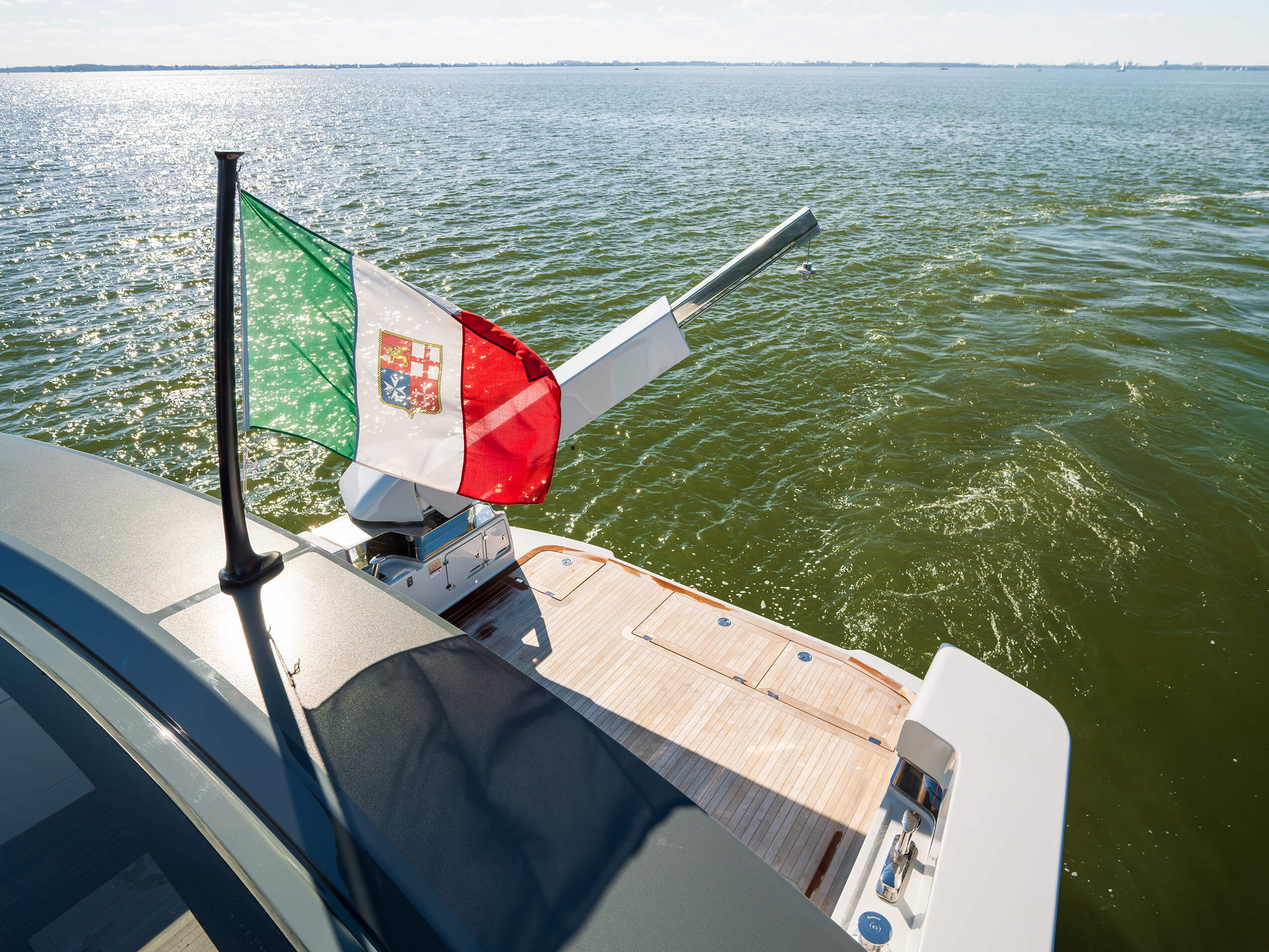 foto: 41 Bluegame BGX60