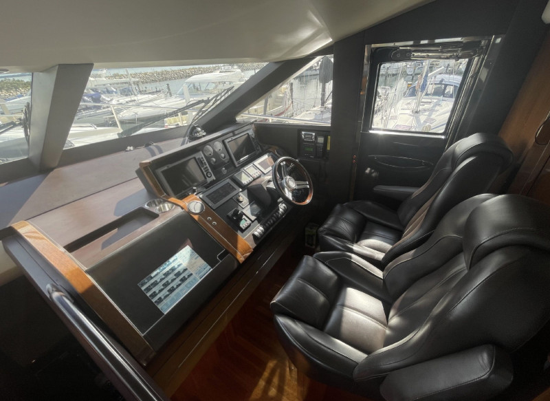 foto: 18 Princess 72 FLY