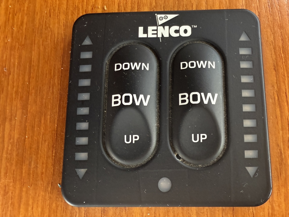 foto: 54 Excellent 1000 Hybride Patrol