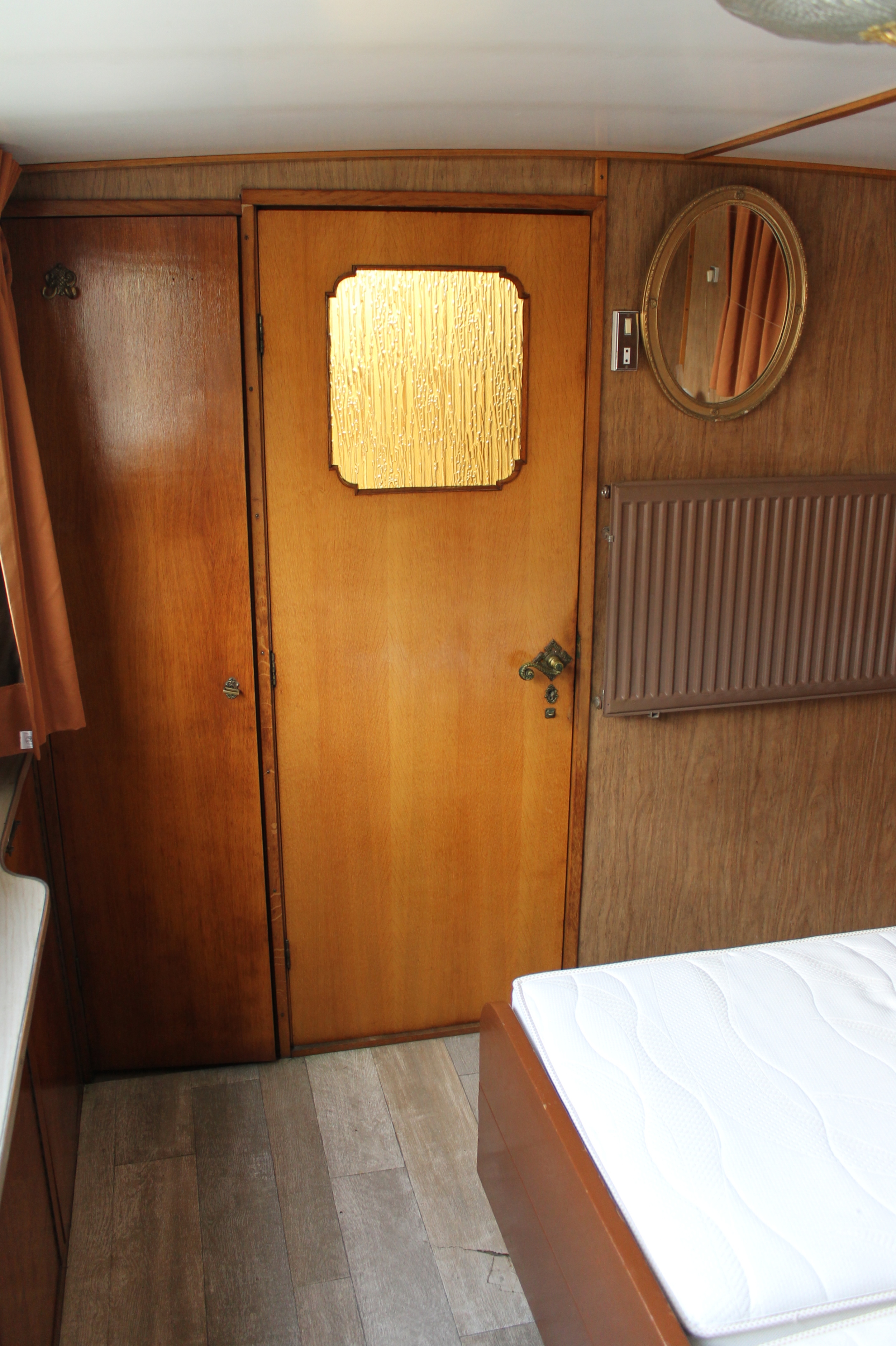 foto: 81 Tjalk Varend Woonschip 19.99