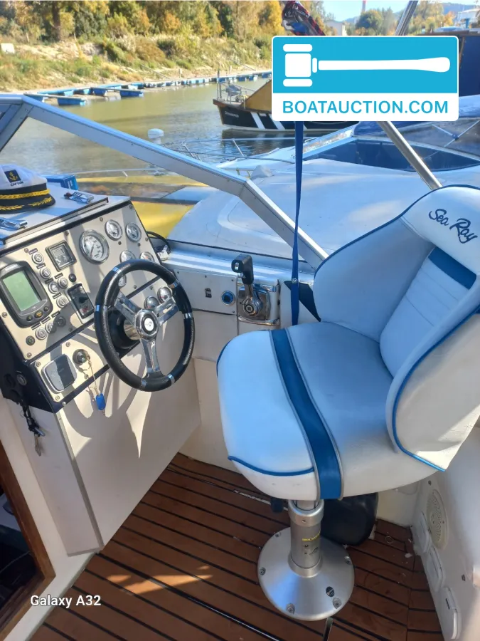 foto: 11 Fairline 21