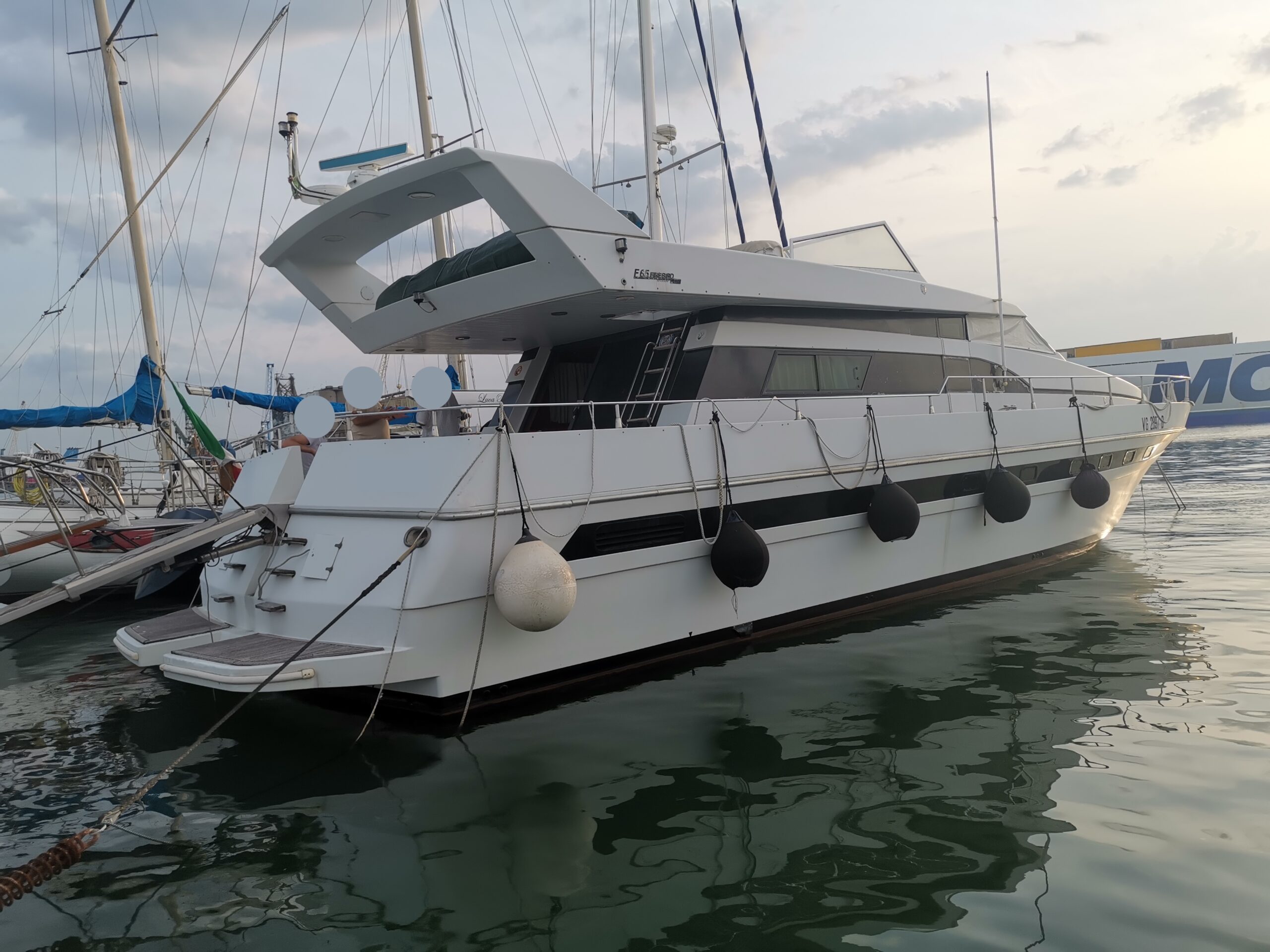 foto: 10 C.N Firebird 65 geschikt voor bewoning 