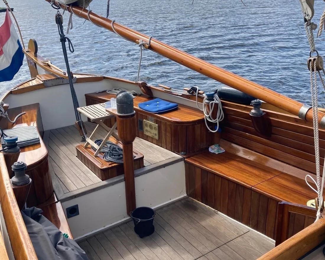 foto: 65 Gipon Schokker Visserman 10.50