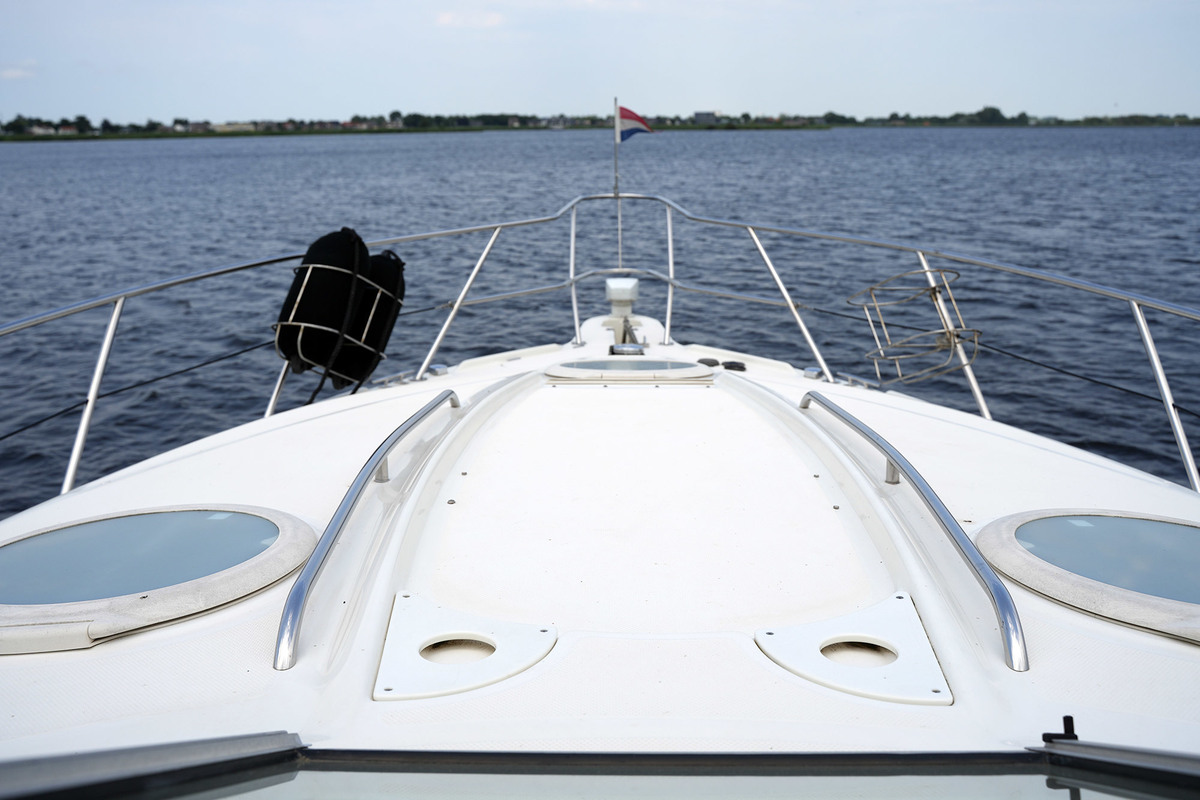 foto: 33 Maxum 3300 SCR