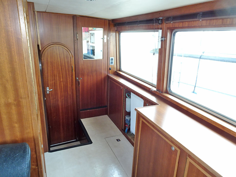 foto: 58 Trawlerjacht 48, zeegaand