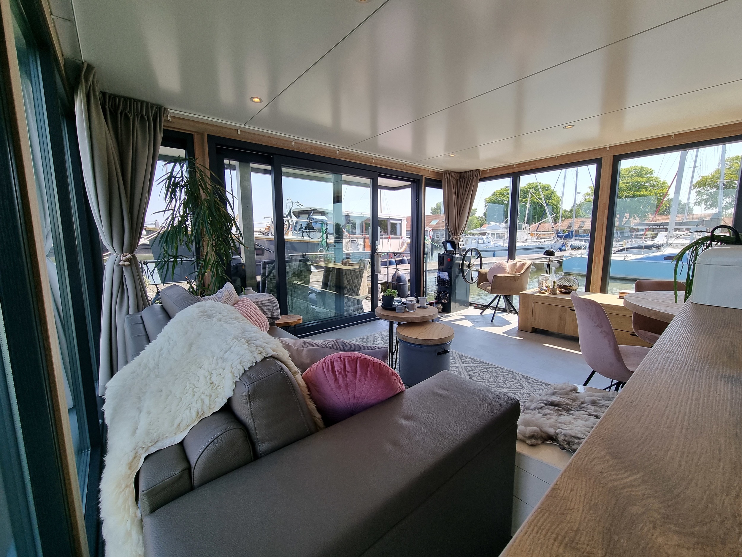 foto: 29 HT Lofts PE Special Houseboat