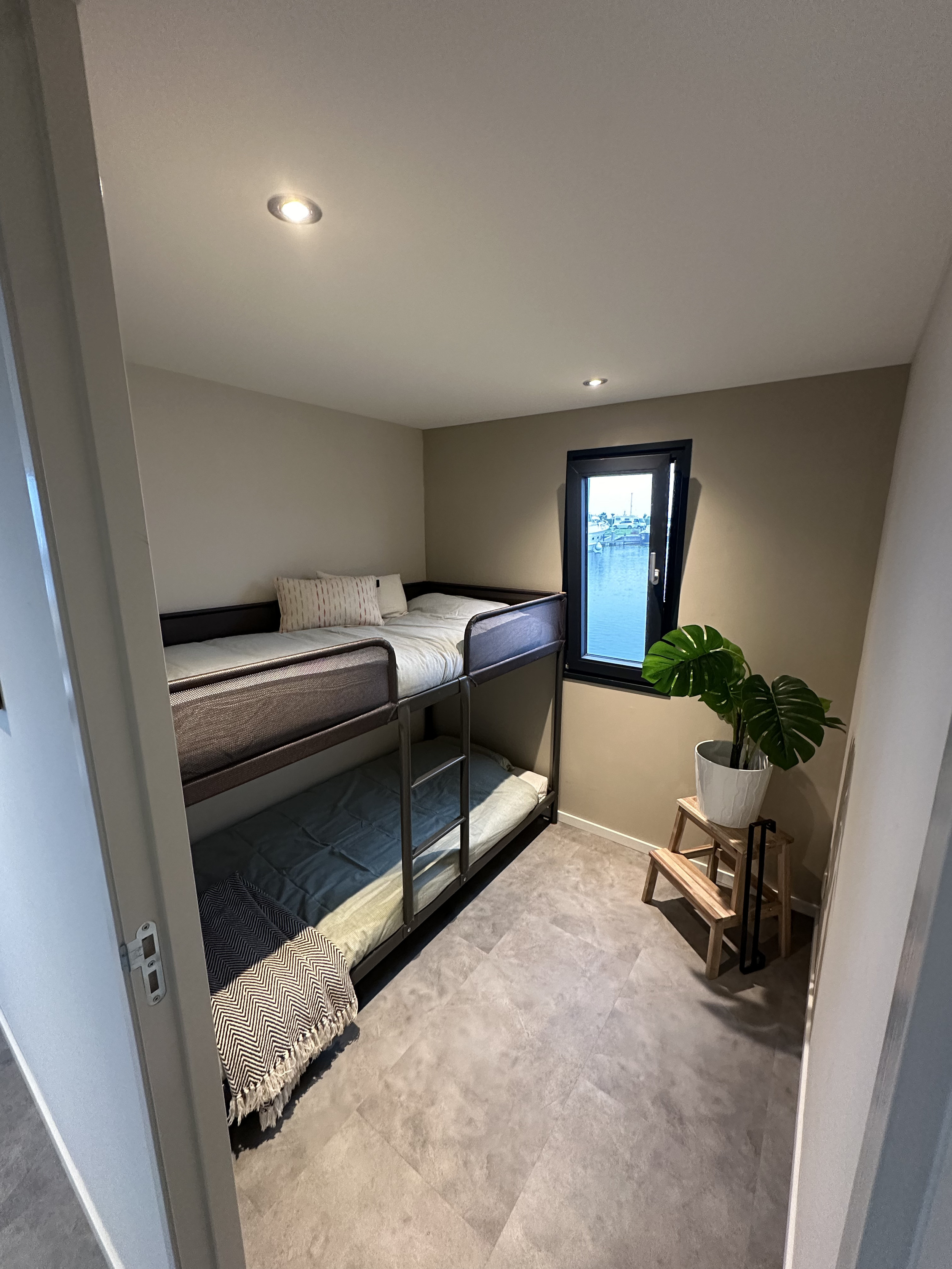 foto: 28 Senso 45 Maritieme Houseboat