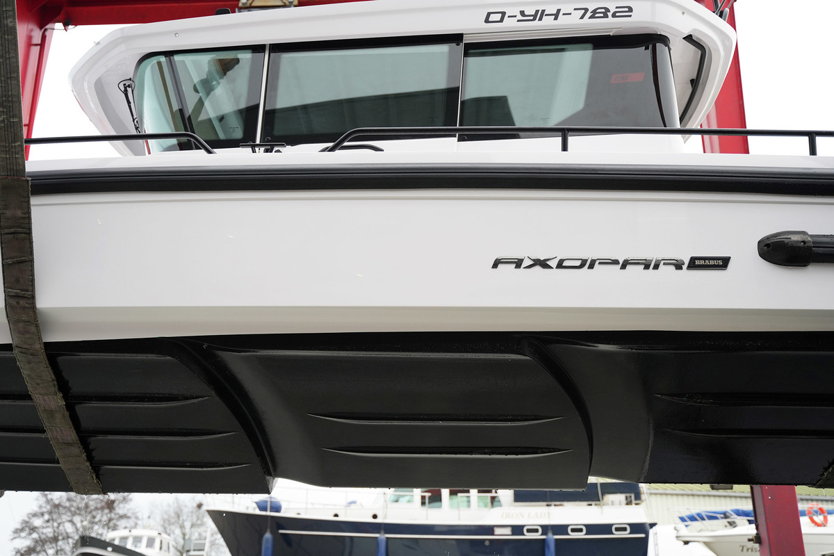 foto: 86 Axopar  28 Cabin