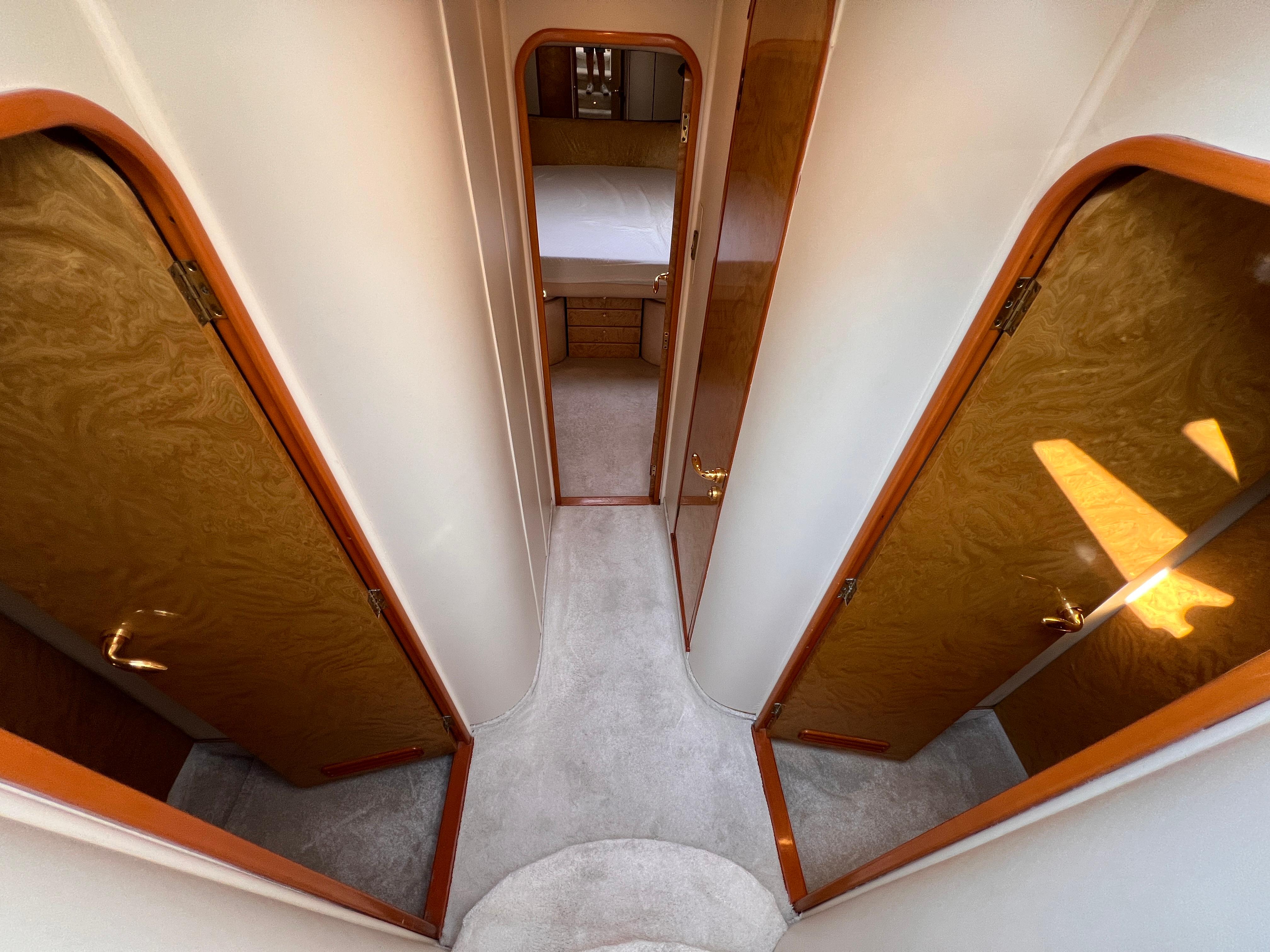 foto: 35 Princess 60 Fly