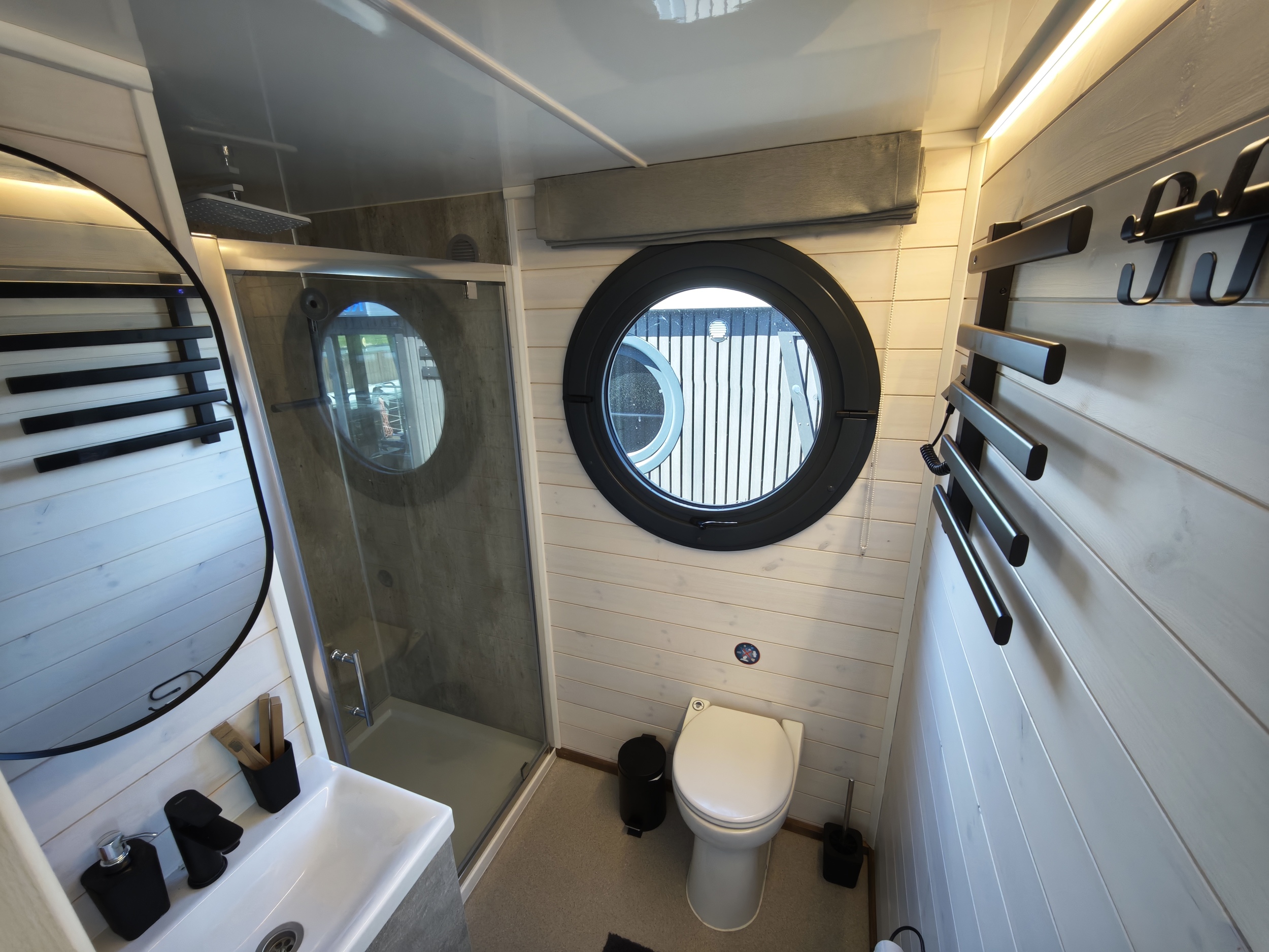 foto: 26 Nordic Season NS 40 Eco 36m2 DEMO Houseboat