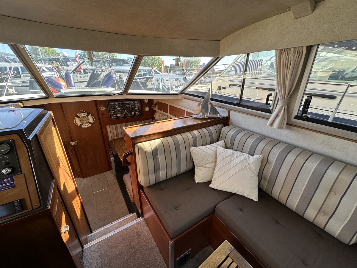 foto: 36 Fairline  31 Corniche 