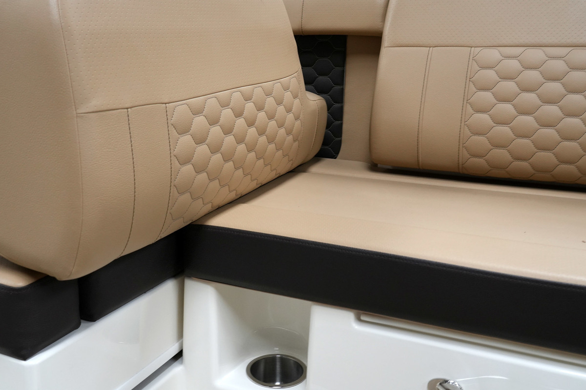 foto: 21 Sea Ray SDX 270