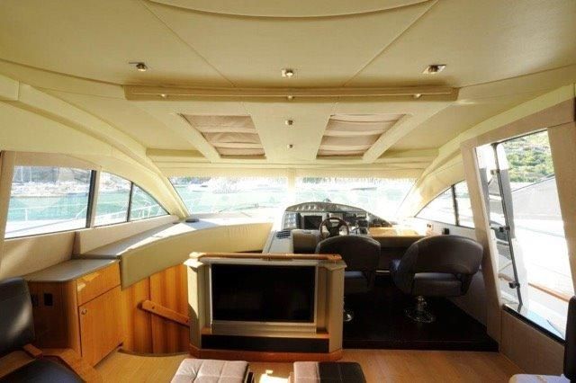 foto: 23 Sealine T 60