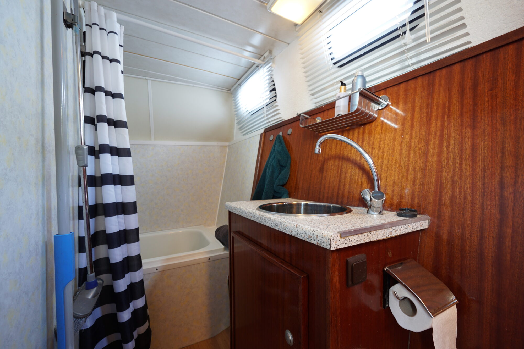 foto: 60 Hemmes Hemmes Kruiser J-Line 11.00 AK Cabrio