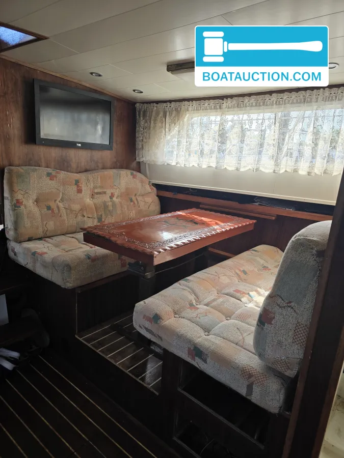 foto: 30 Chris Craft Commander 37