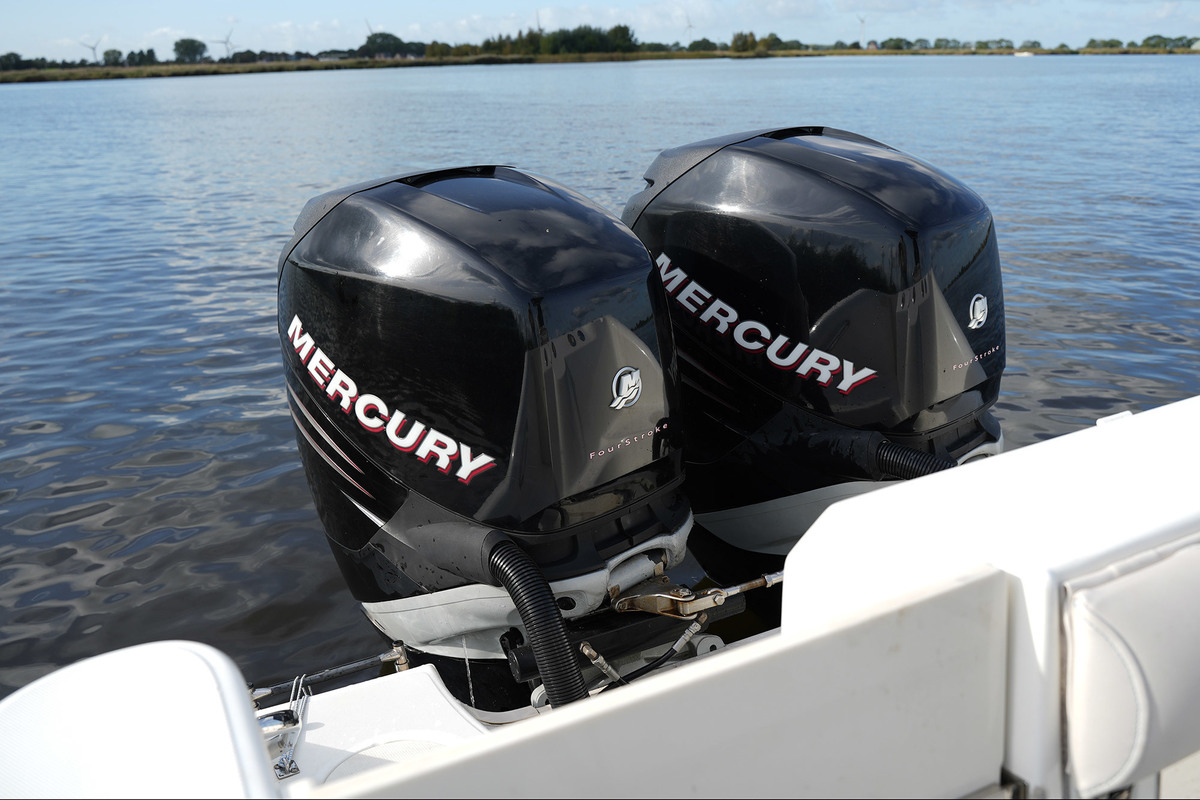 foto: 42 Boston Whaler 270 Outrage