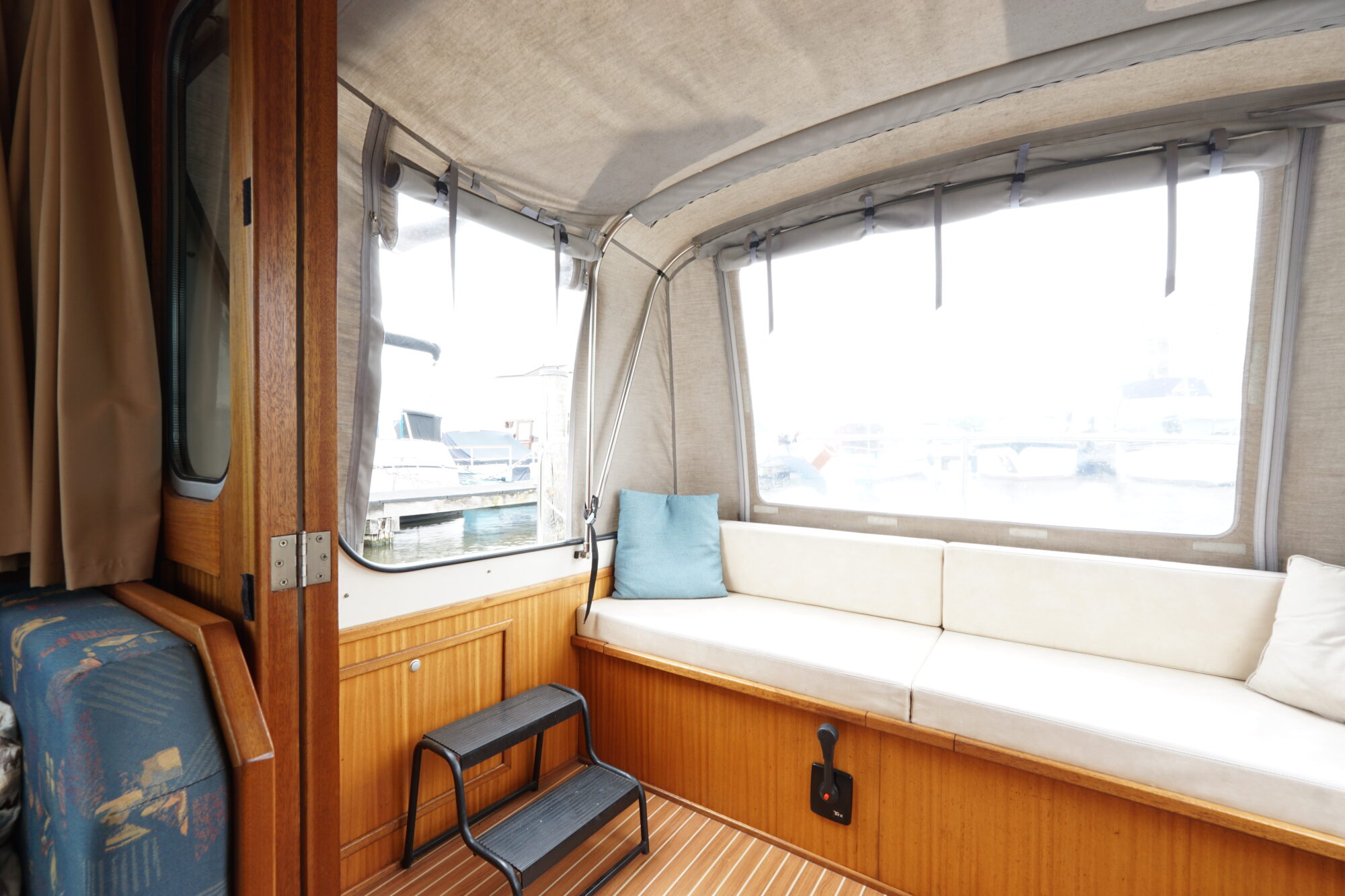 foto: 41 Bege Bege Kruiser 9.00 OK