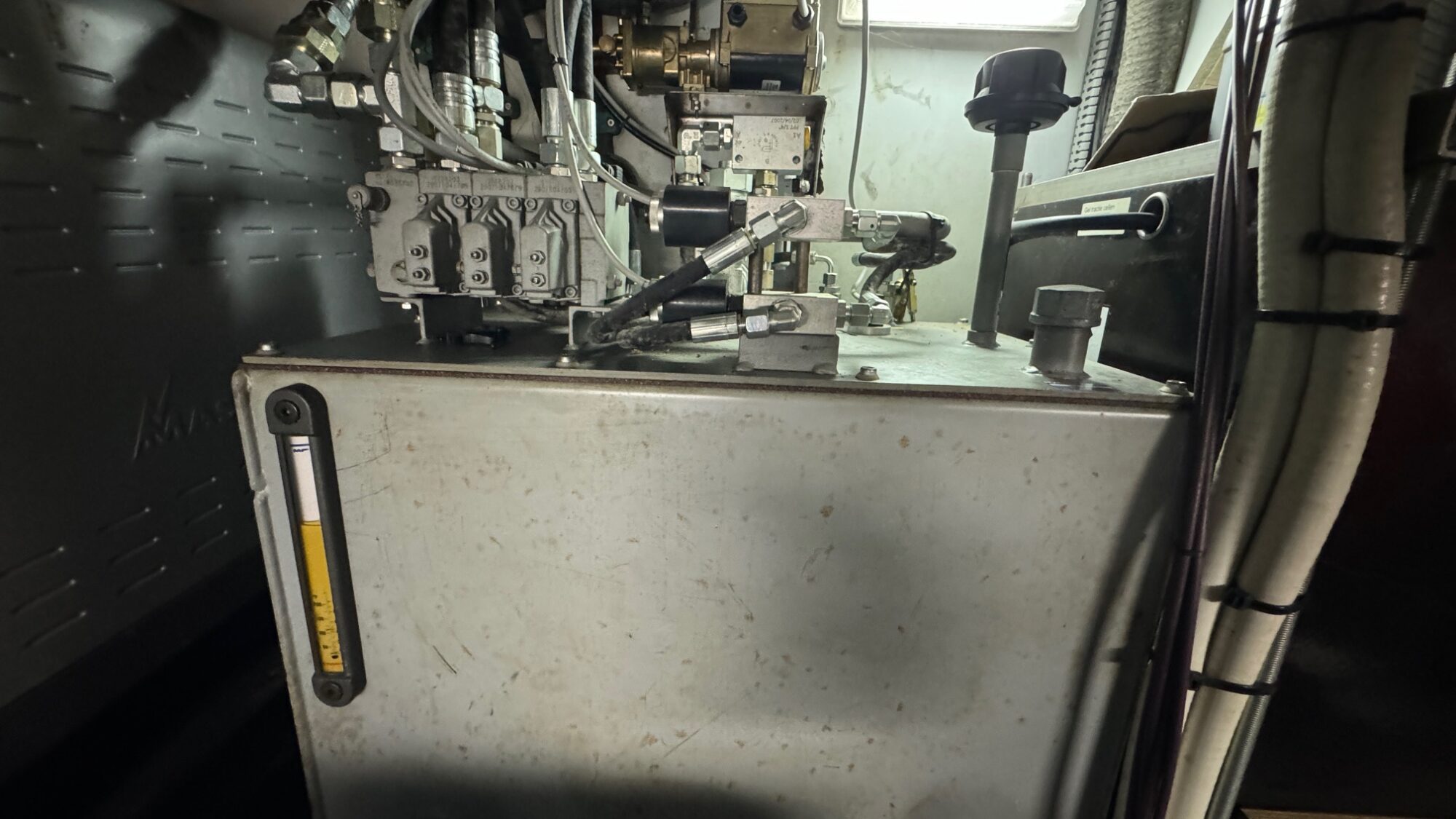 foto: 54 Silver Silver Rondspantkotter 19.44 VS