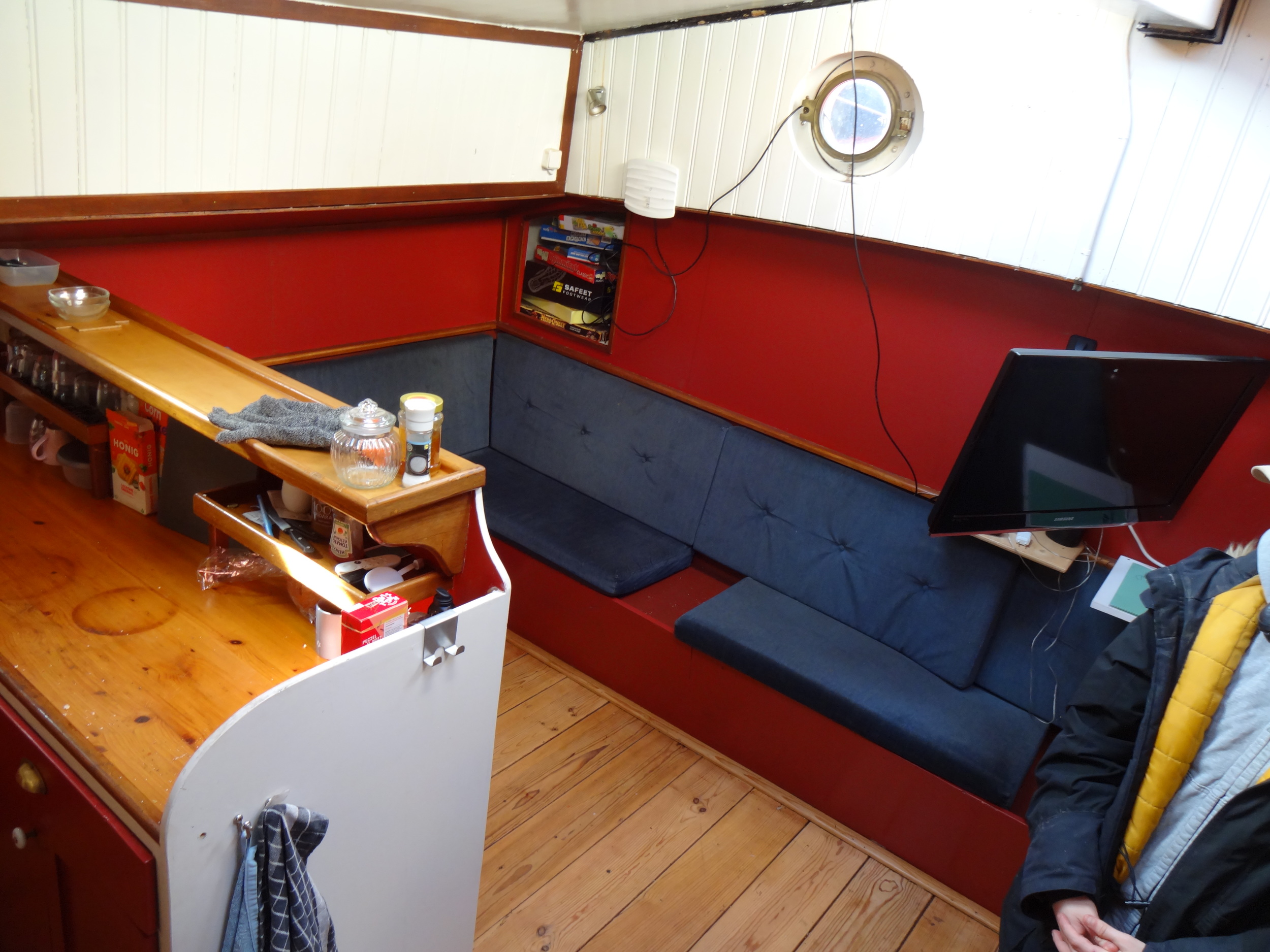 foto: 36 Hasselteraak 24.00 Charter/woonschip