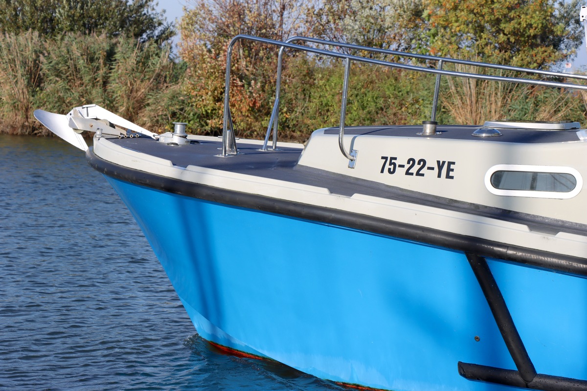 foto: 35 Lochin  333 Workboat