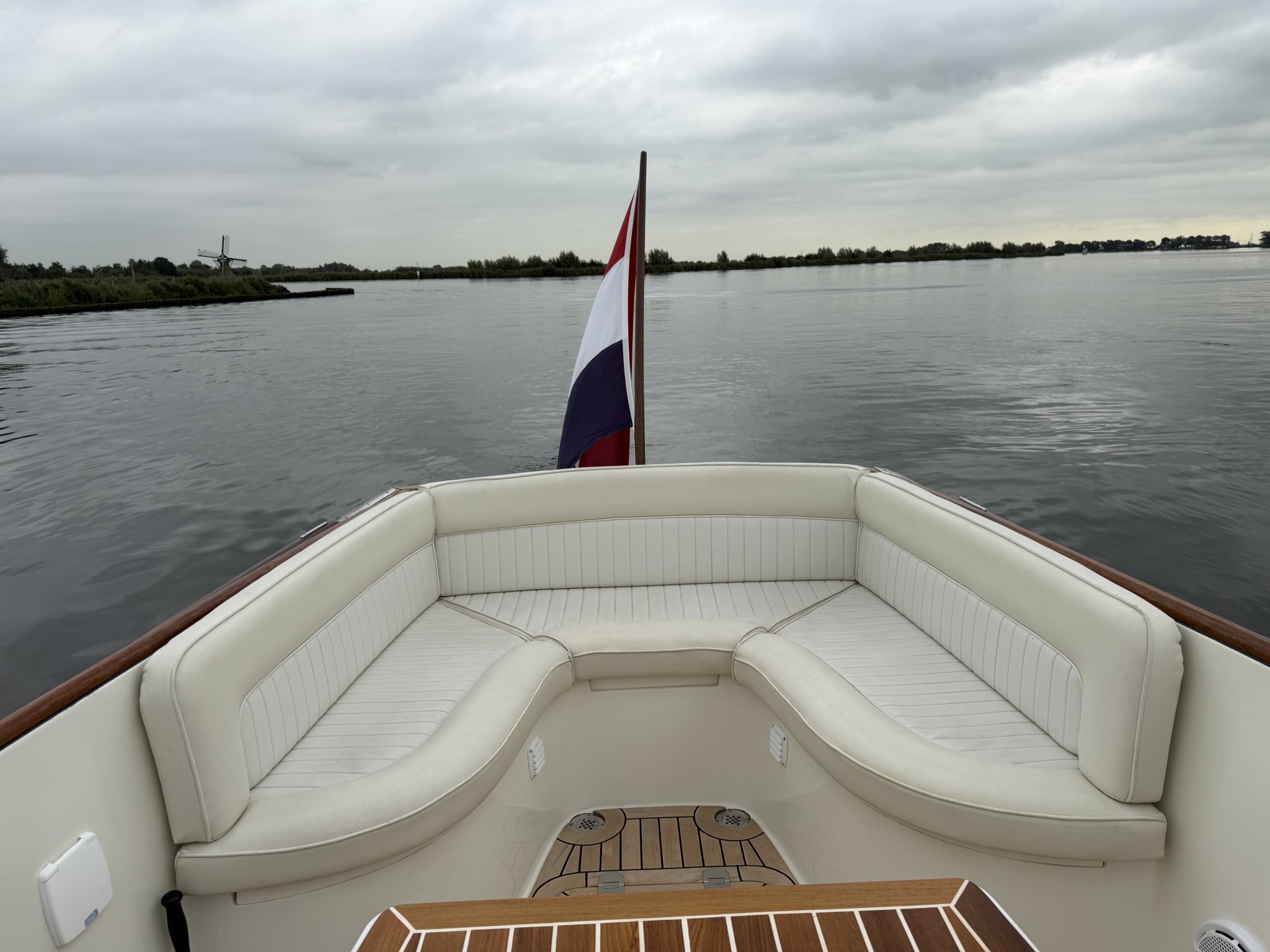 foto: 36 Long Island 33 Runabout