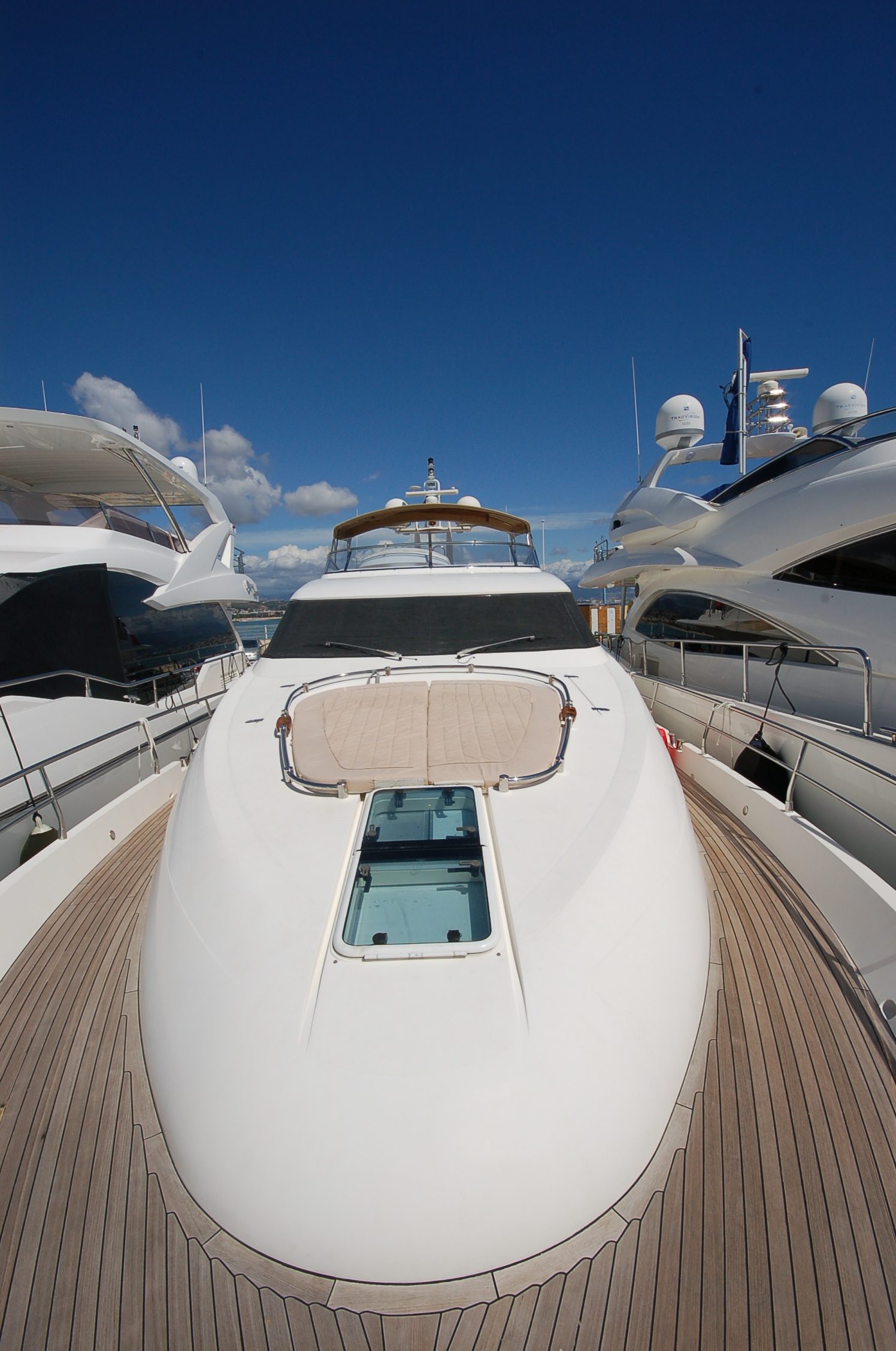 foto: 23 Fairline Squadron 70
