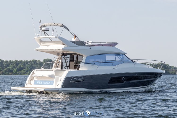 foto: 28 Prestige 460 FLY