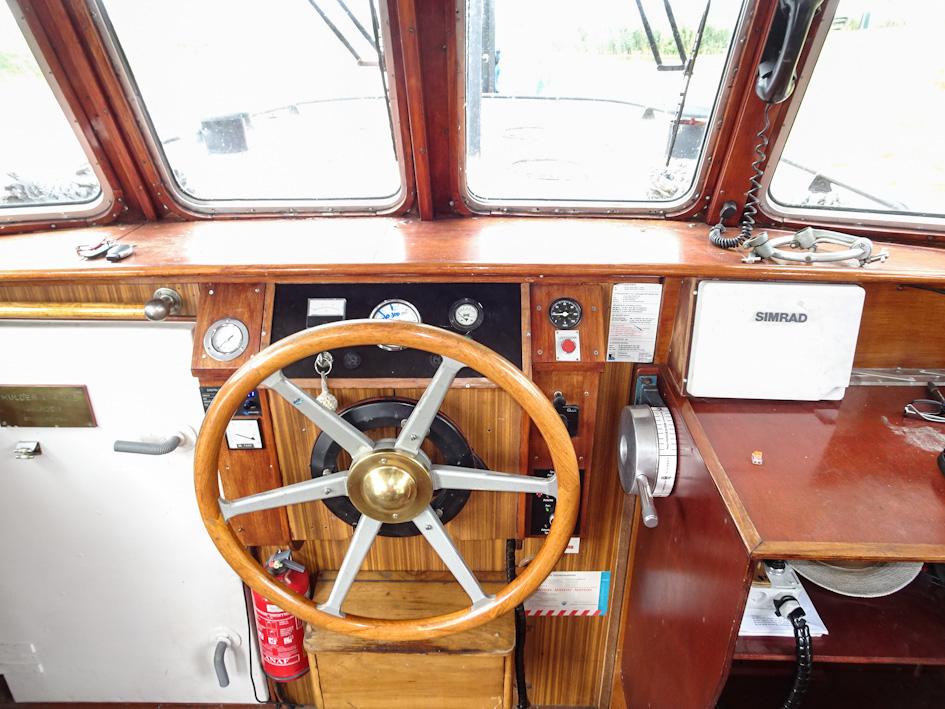 foto: 41 Varend Woonschip ex RWS vlet 14.78