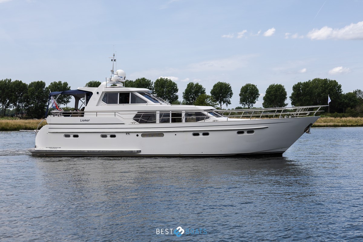 hoofdfoto: 1 Van den Hoven Exclusive 1600