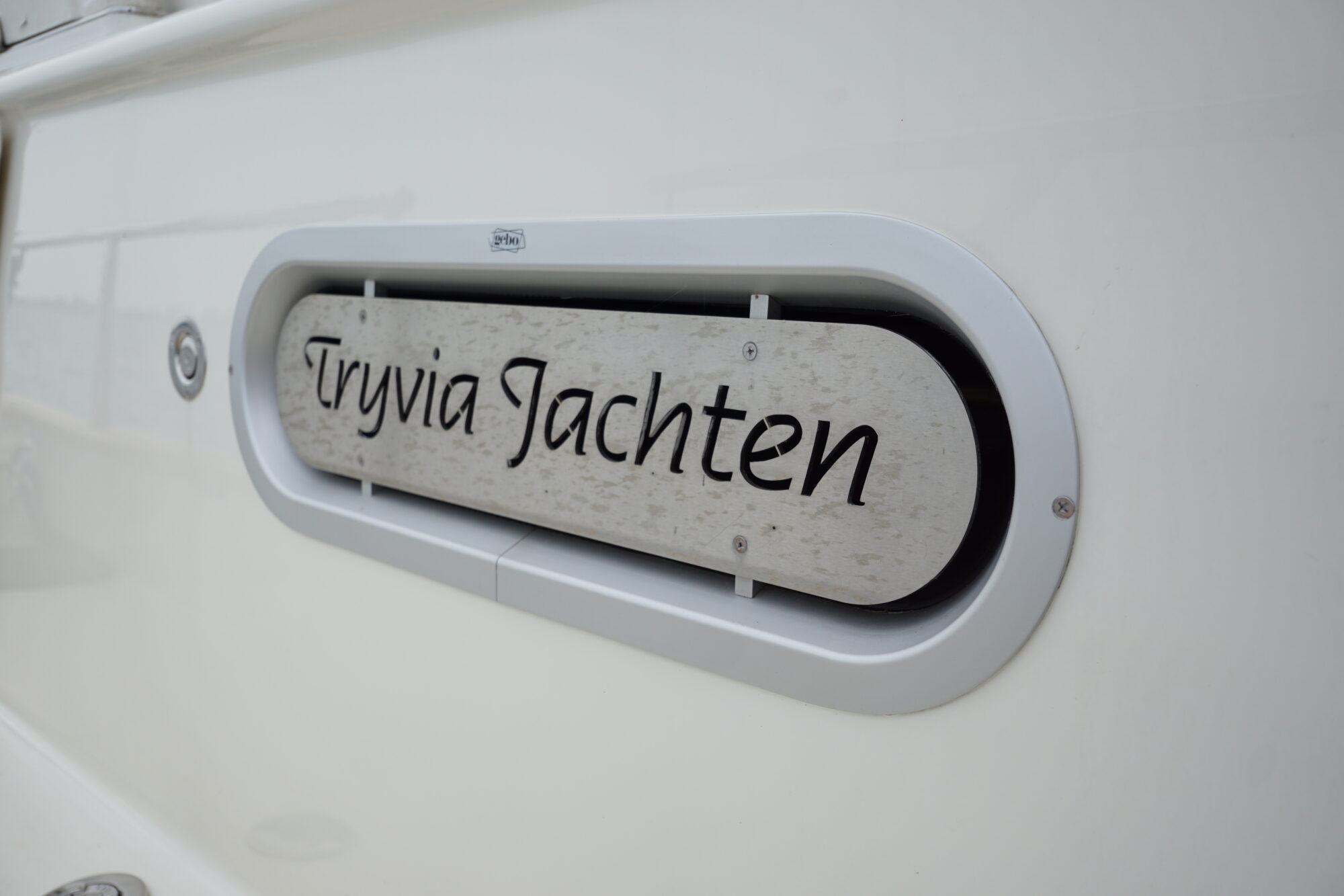 foto: 149 Tryvia Tryvia 1100 OK Cabrio Spiegeldeur