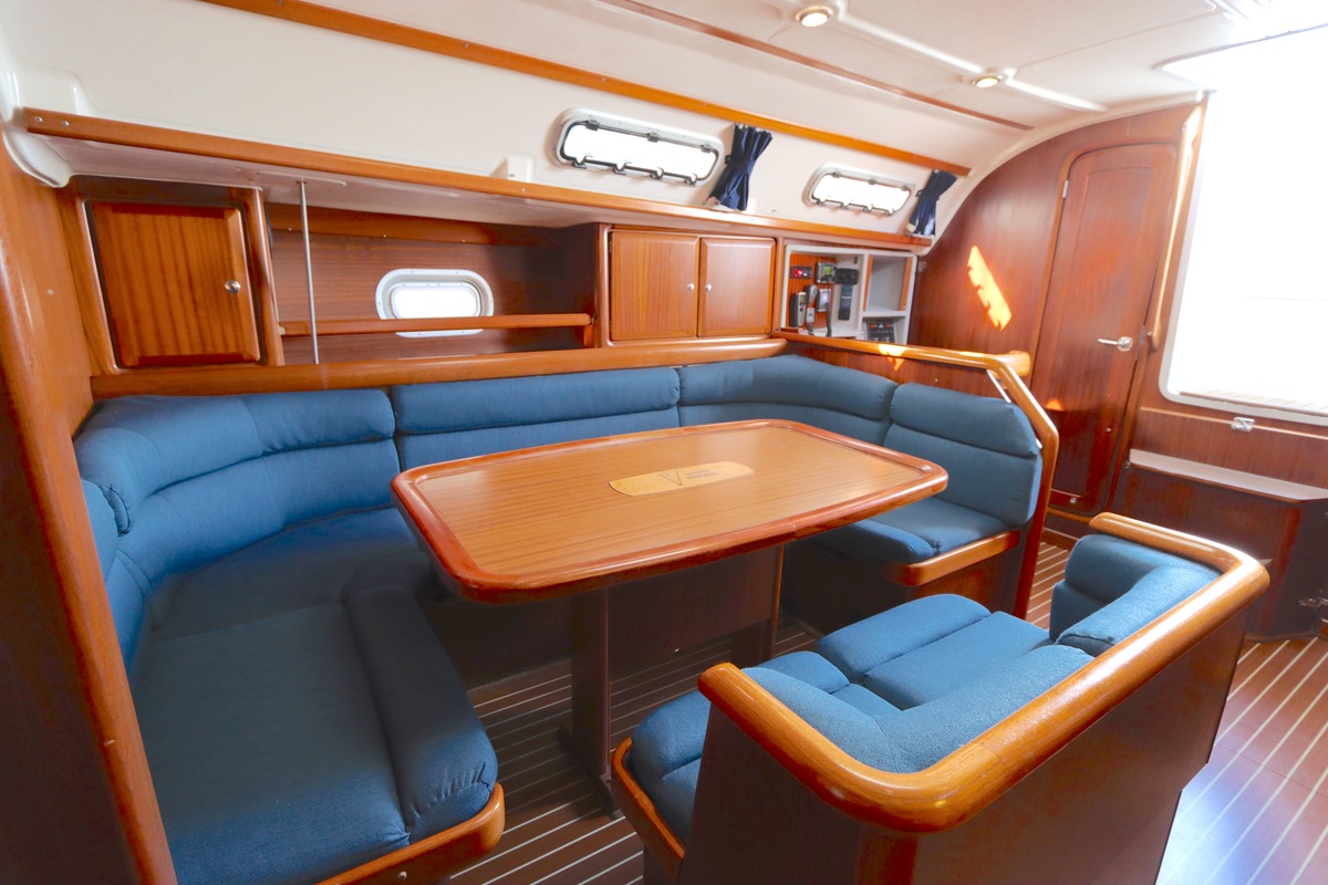 foto: 40 Bavaria  38-3 Cruiser