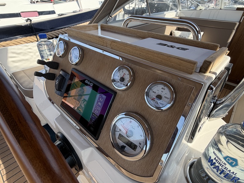 foto: 38 Intender 950 Cabrio