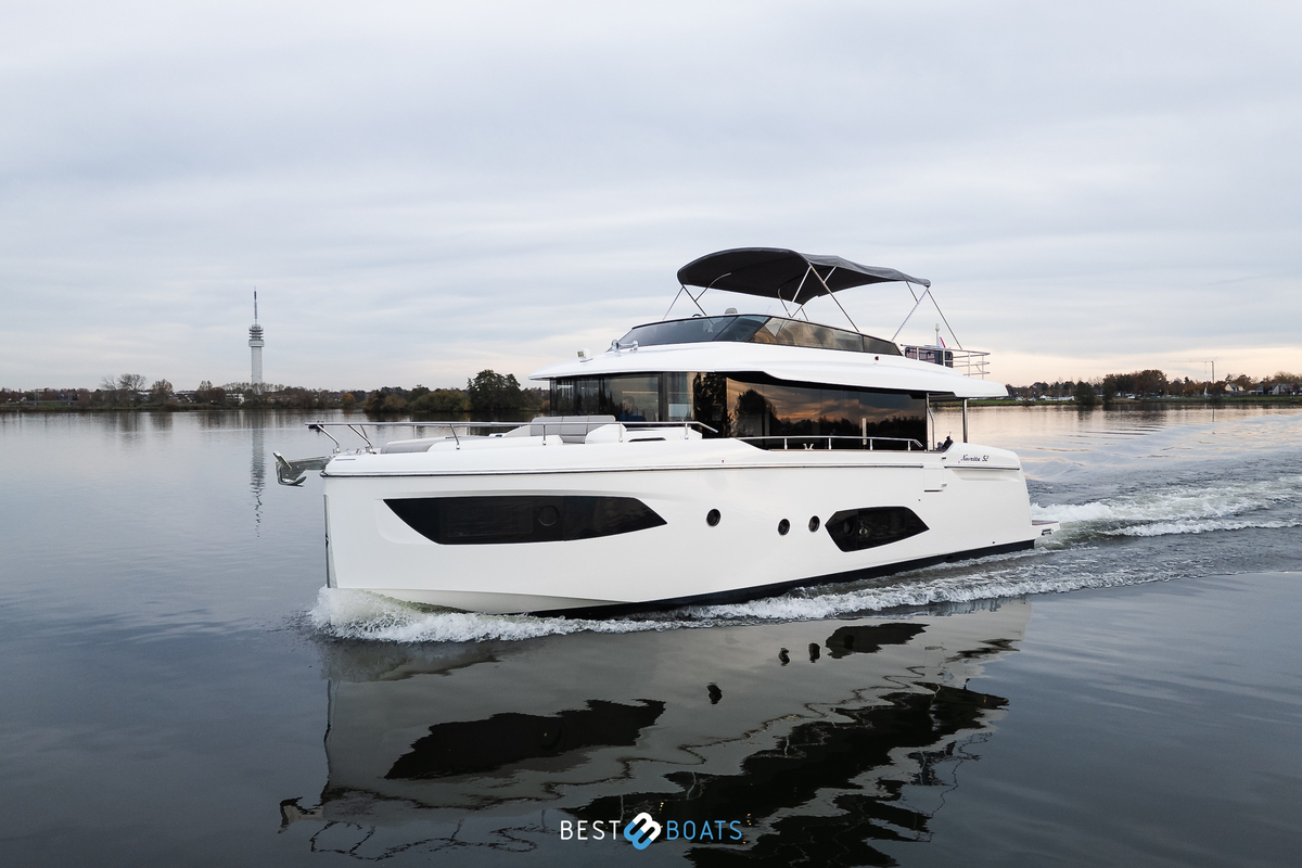 foto: 88 Absolute  Navetta 52