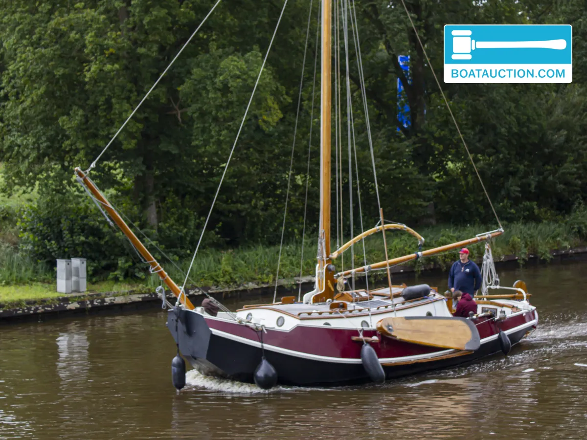 foto: 31 Zeeschouw Platbodem