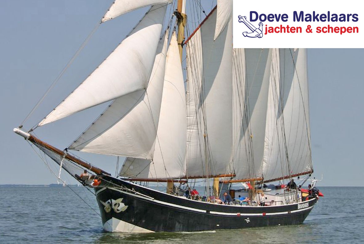 hoofdfoto: 1 Topzeilschoener 26 hotelgasten