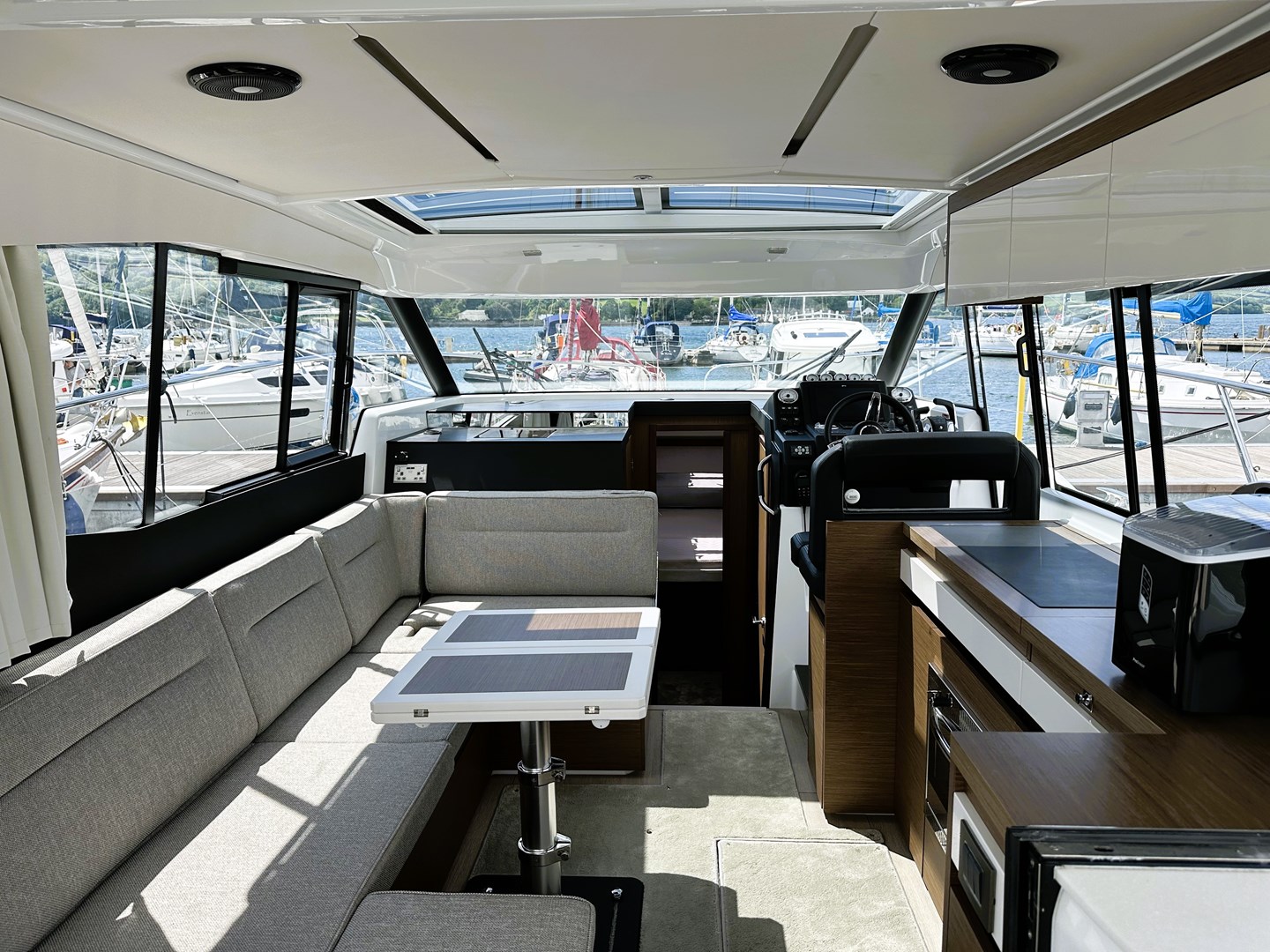 foto: 64 Jeanneau  NC37