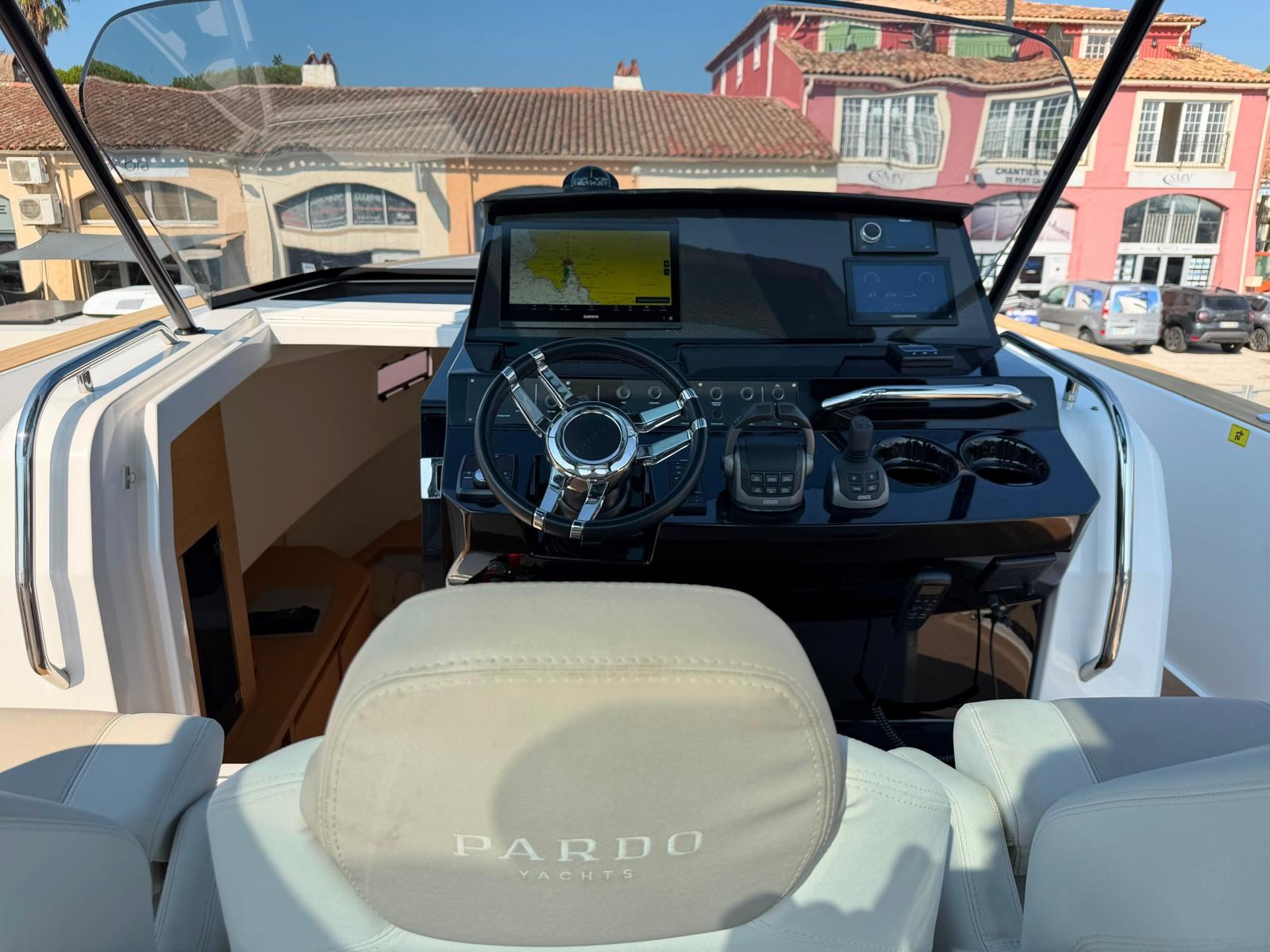 foto: 24 Pardo Yachts 38