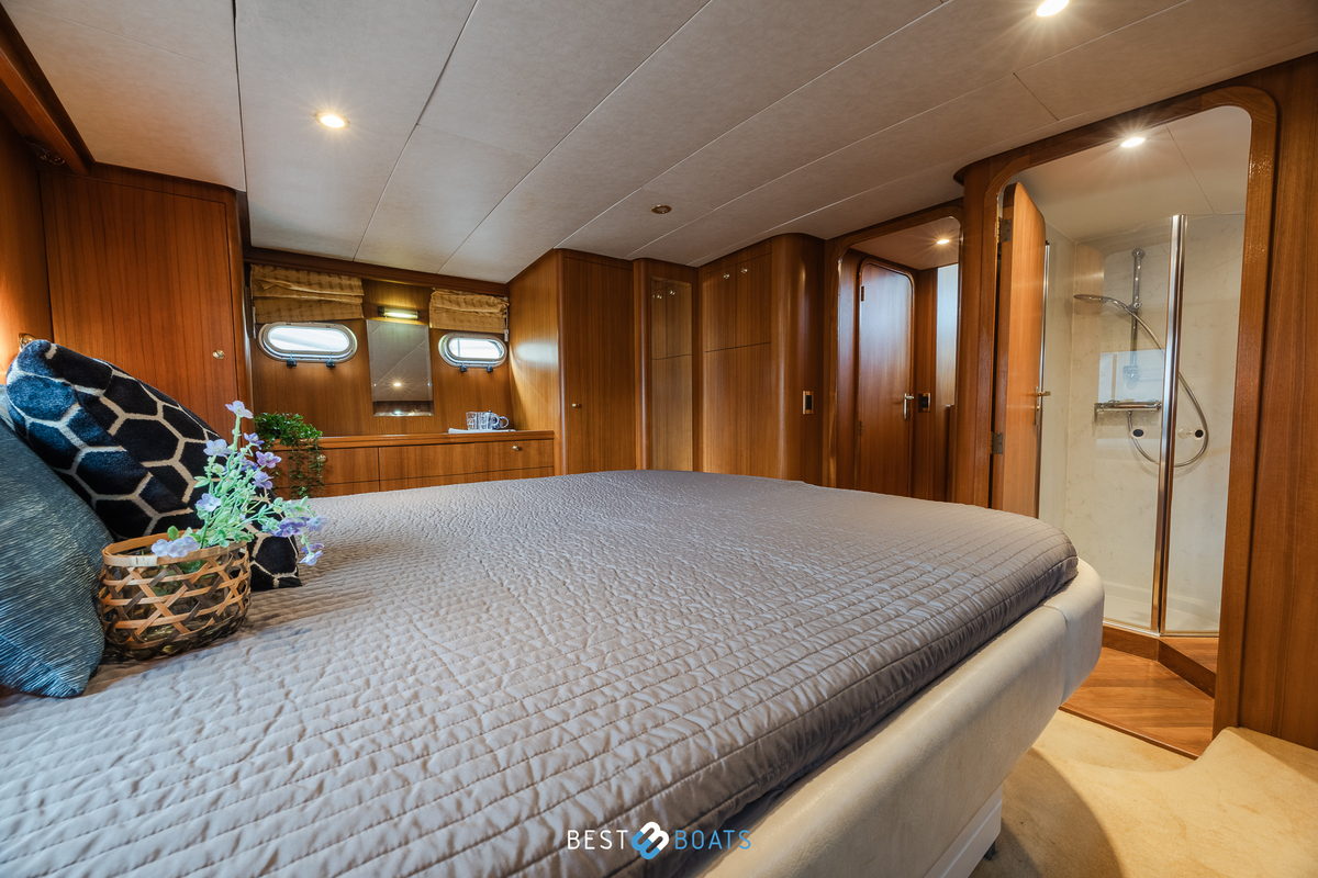 foto: 57 Wim van der Valk Continental 1700