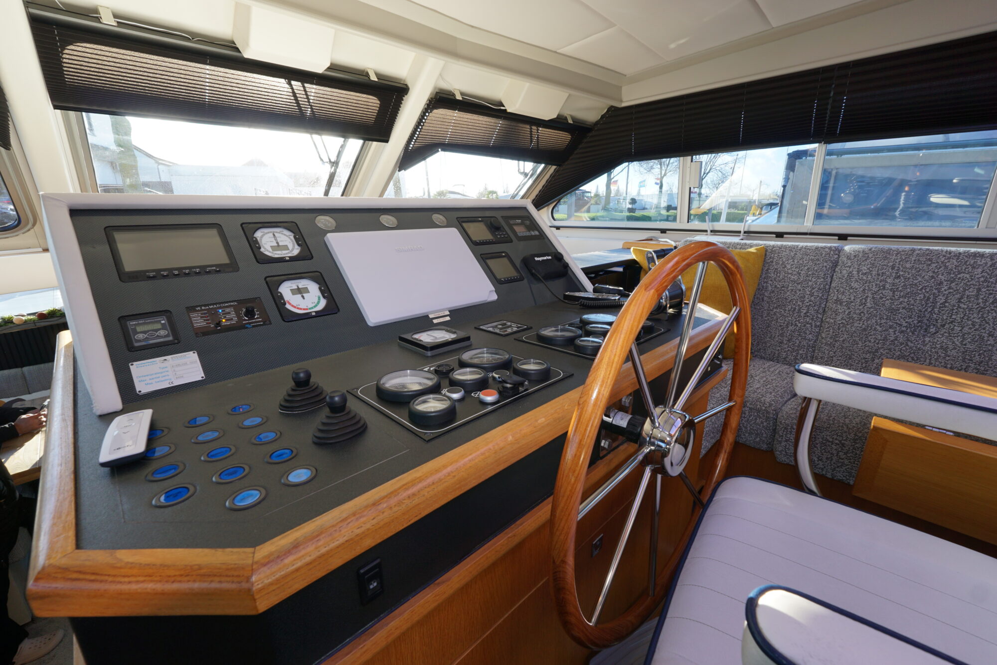 foto: 82 Van der Heijden Van der Heijden 18.00 Dynamic De Luxe VS