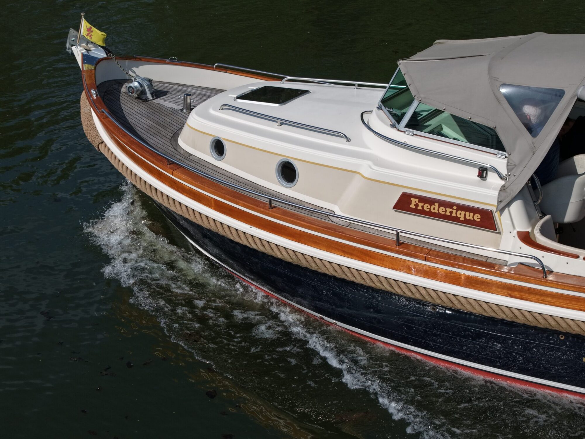 foto: 33 Makma Makma 900 Cabin