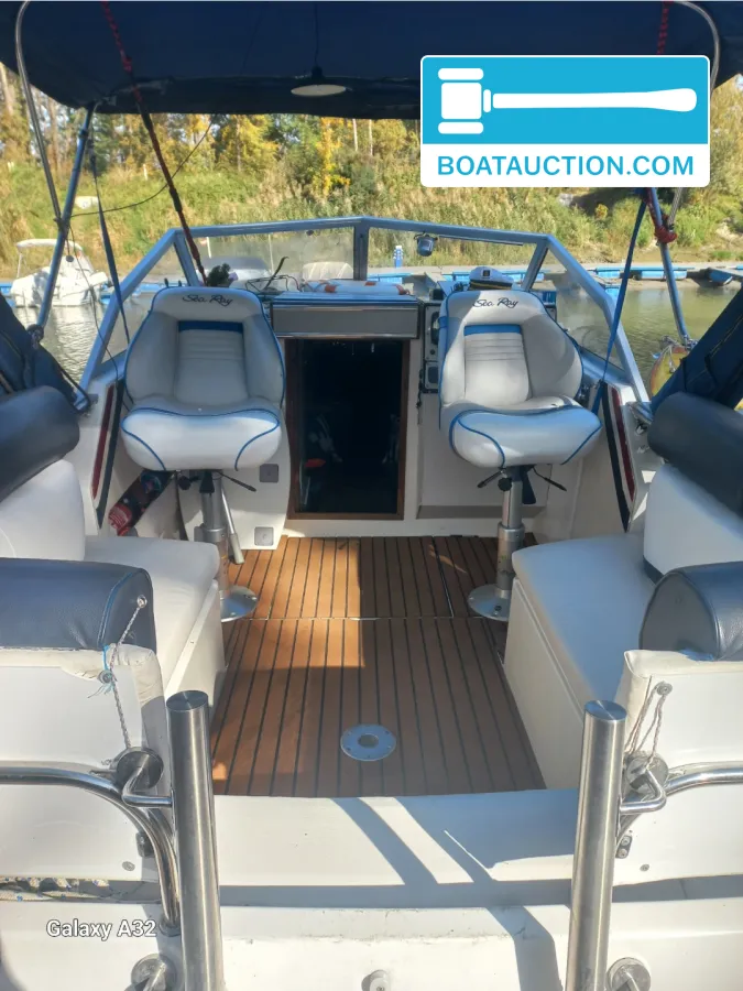 foto: 12 Fairline 21