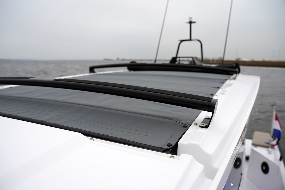 foto: 49 Axopar  28 Cabin