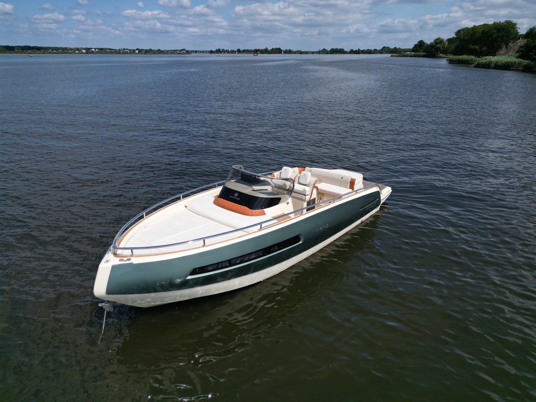 foto: 36 Invictus GT 280