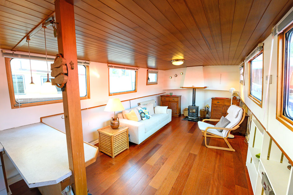 foto: 62 Luxe Motor 21.18 met UBC