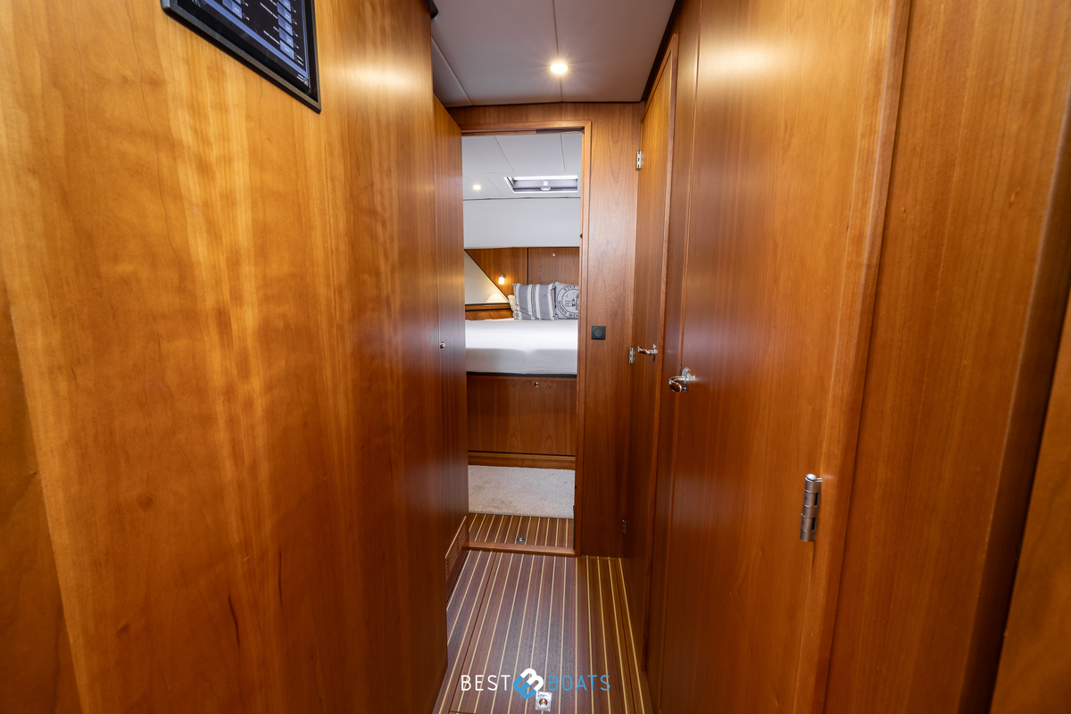 foto: 42 Linssen Grand Sturdy 410 Sedan